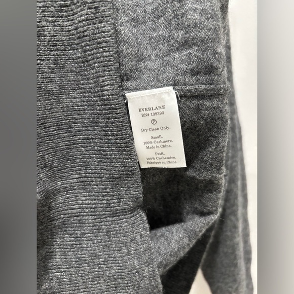 EUC Everlane cashmere crewneck sweater - Picture 4 of 4